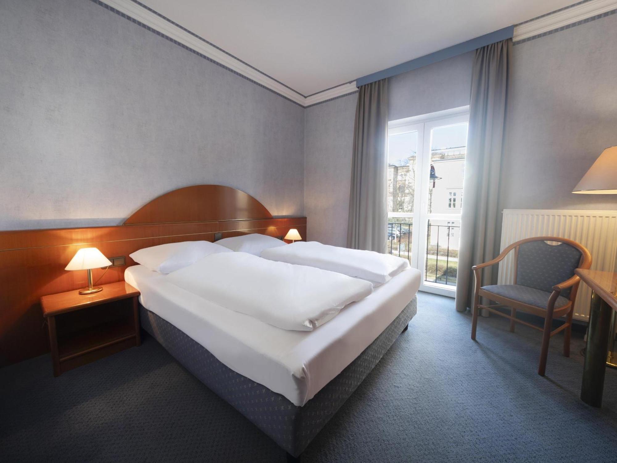 B&B Hotel Gotha-Hbf エクステリア 写真