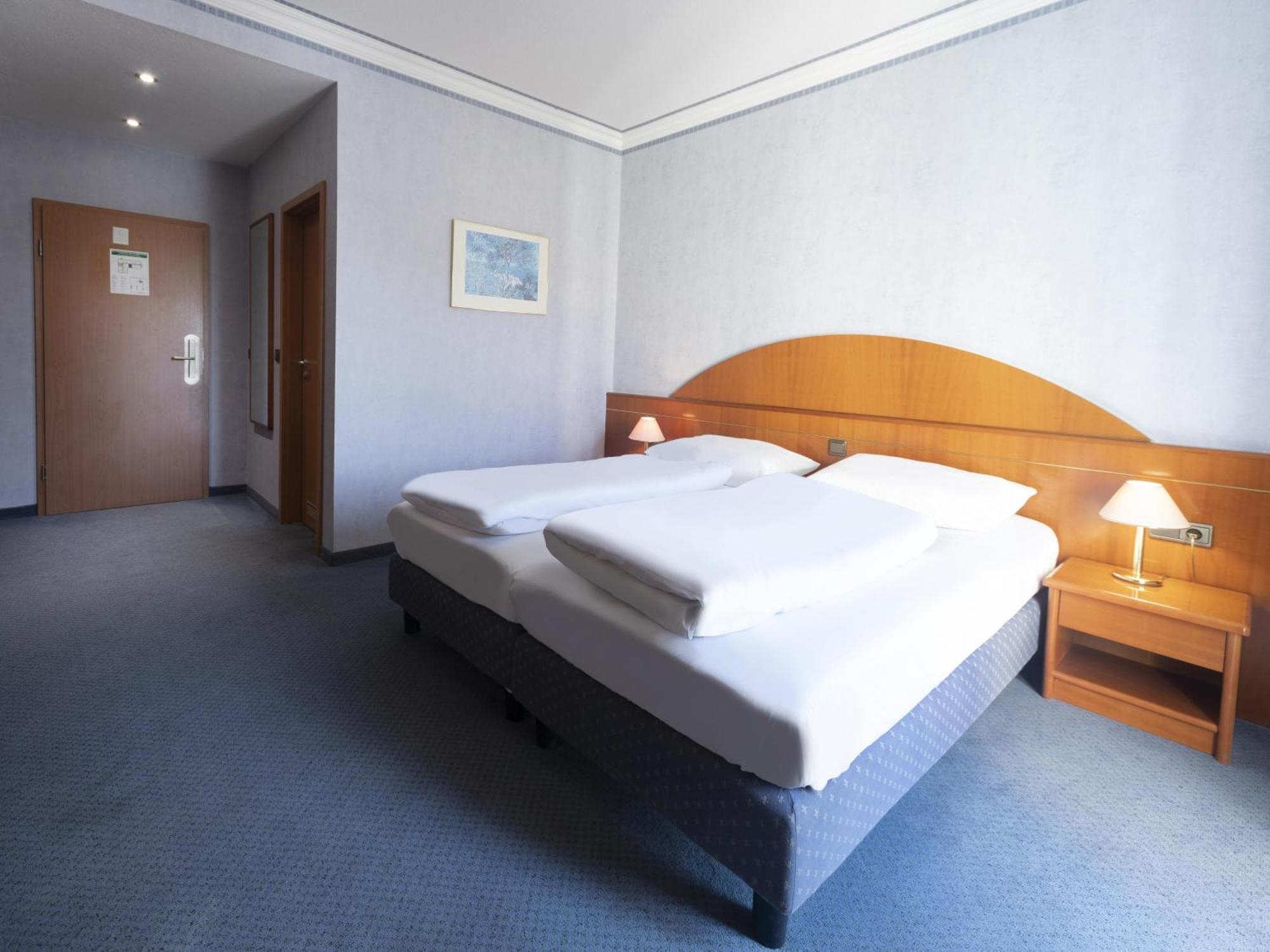 B&B Hotel Gotha-Hbf エクステリア 写真