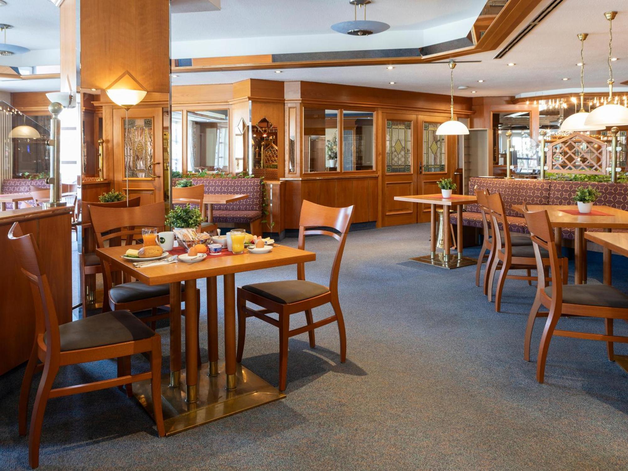 B&B Hotel Gotha-Hbf エクステリア 写真